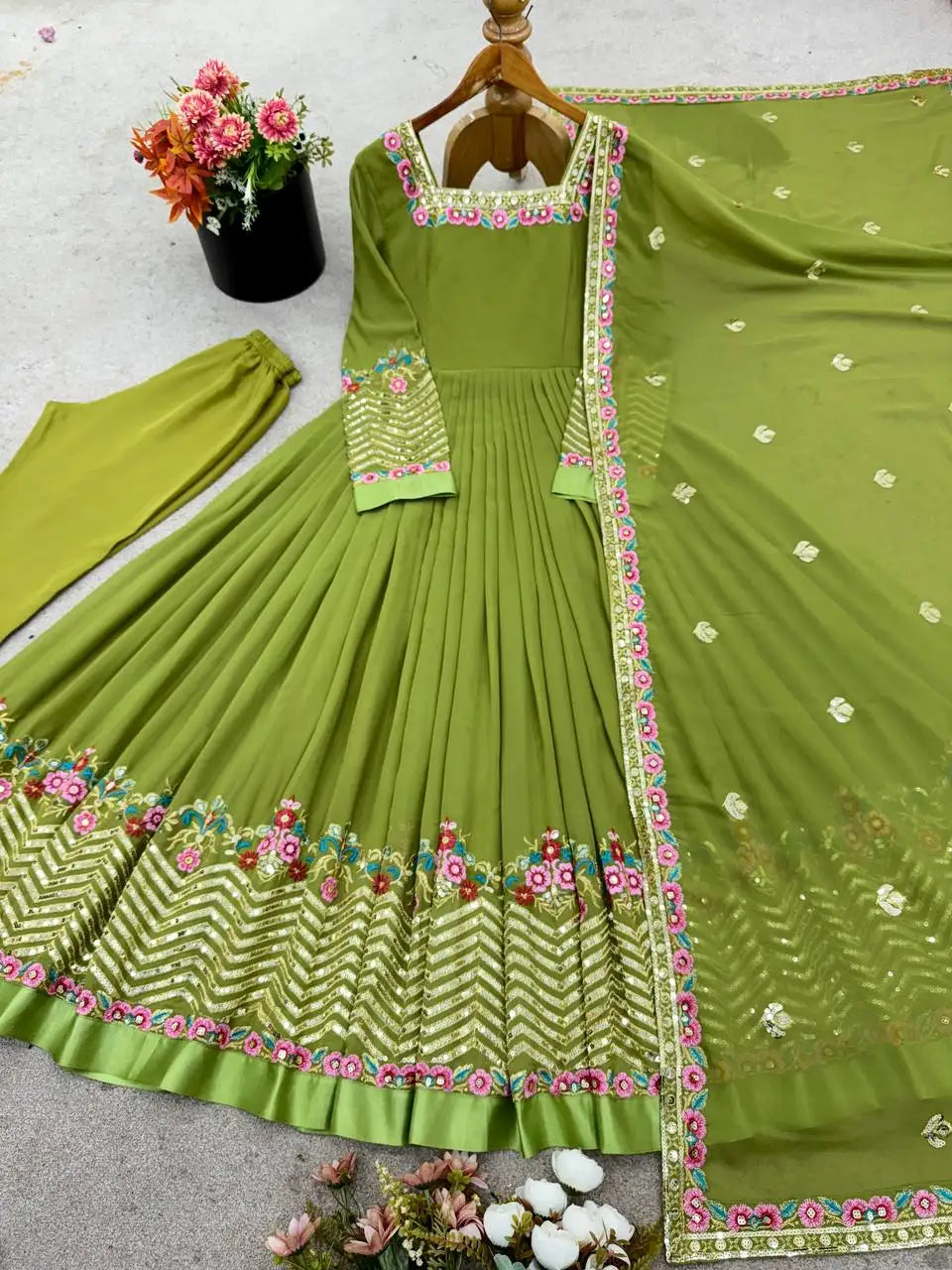 Indian Pakistani Top Selling Traditional New Fashionable Latest Designer Natural Waistline Women Casual Dress Full Sleeve Suit