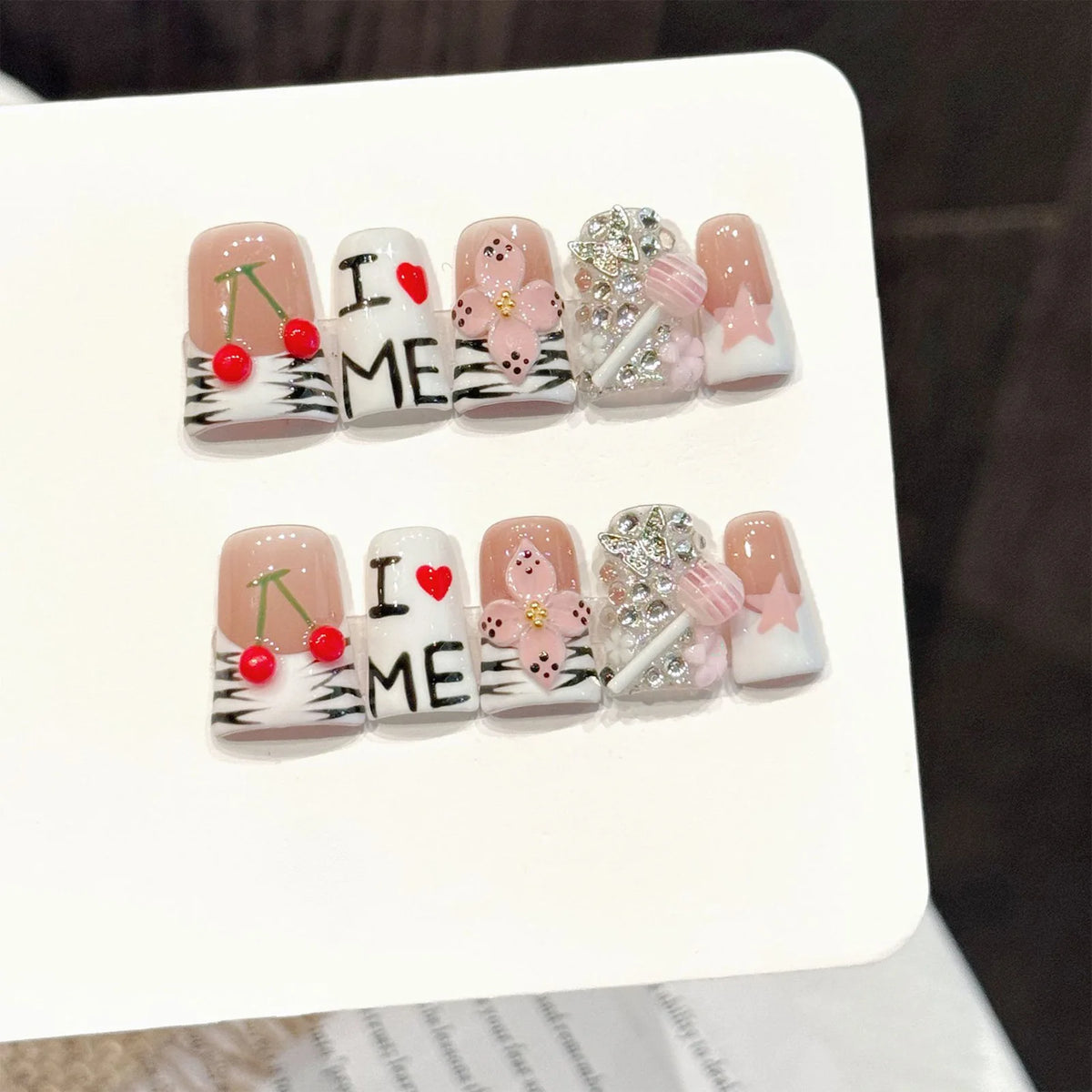 S822306dddda74ffe8086b71e80c0101di